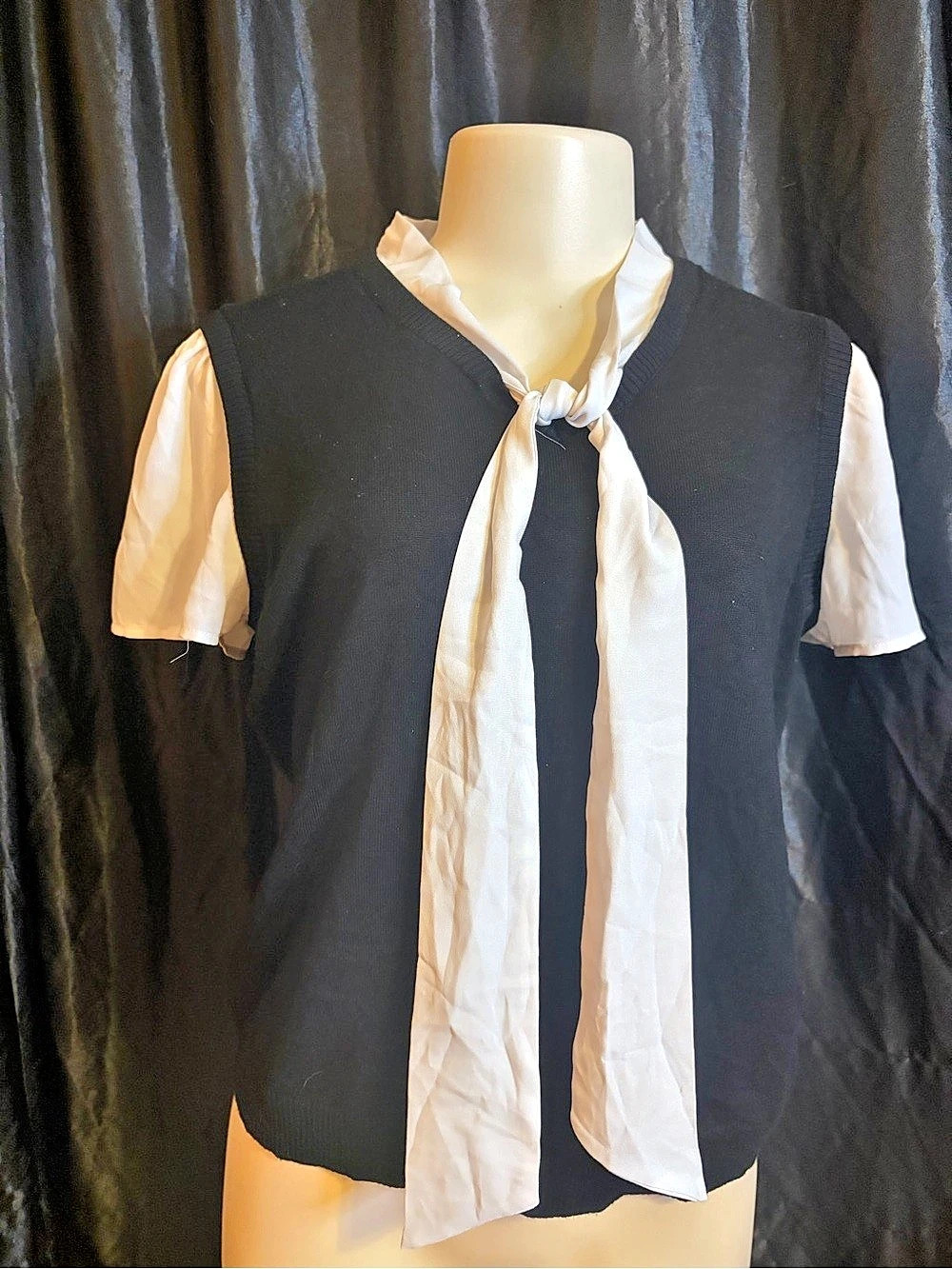 Adrianna Papell Double Tipped Tie Neck Sweater Black & White Small
